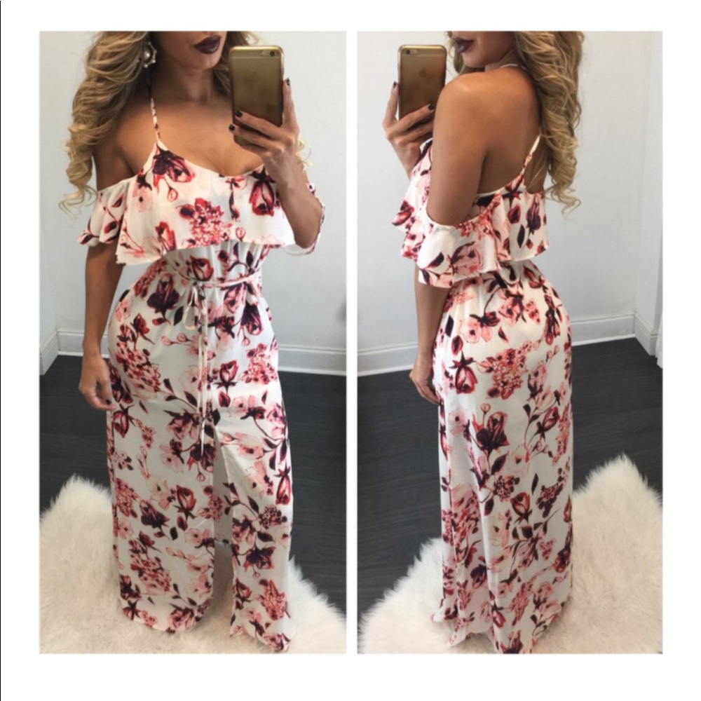 🌸Beautiful Flowy Floral Dress with Tie Waist 🌺